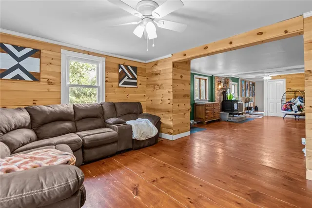 $399,900 | 6 North Road, Foster, RI 02825