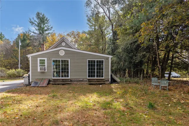 $399,900 | 6 North Road, Foster, RI 02825
