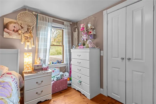 $399,900 | 6 North Road, Foster, RI 02825