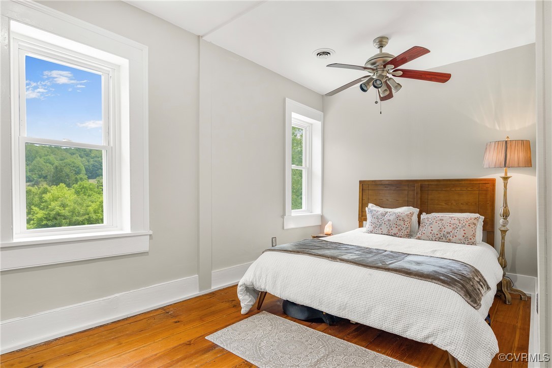 504 Springbranch Road Lexington, VA 24450 - Photo 39 of 50 a bedroom with a bed and a window