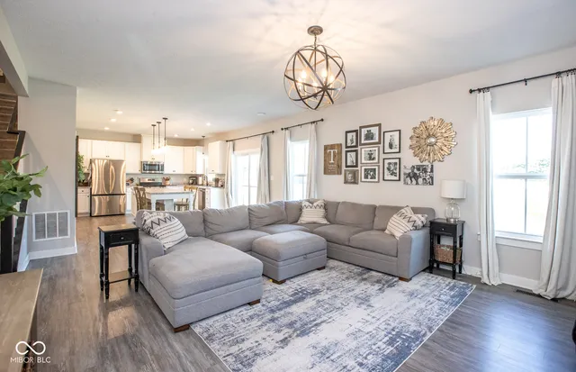 $430,000 | 7128 Verwood Court, Plainfield, IN 46168