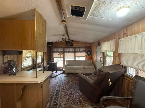 $69,900 | 2829 4th, Oxford, WI 53952