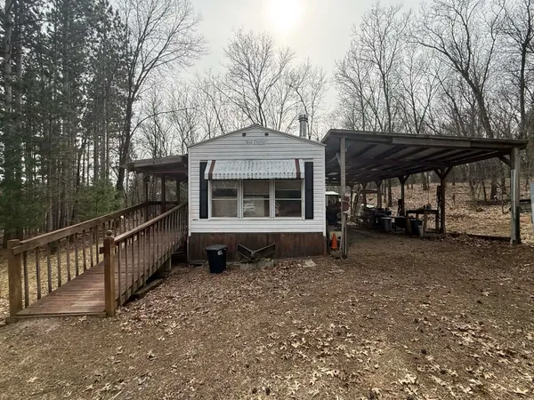 $69,900 | 2829 4th, Oxford, WI 53952