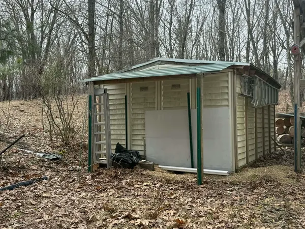 $69,900 | 2829 4th, Oxford, WI 53952