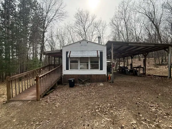 $69,900 | 2829 4th, Oxford, WI 53952