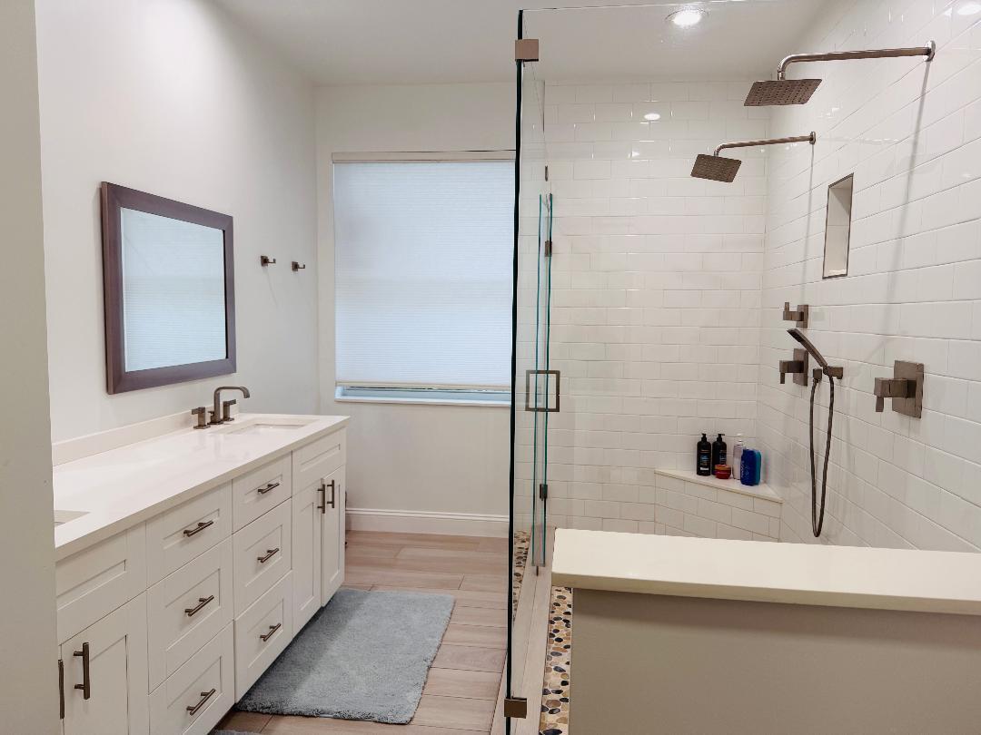 5855 Northwest 42nd Way Boca Raton, FL 33496 - Photo 9 of 42 Primary Bathroom