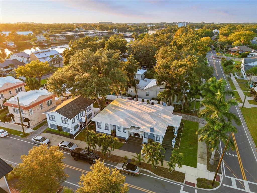 2402 North Ridgewood Avenue Tampa, FL 33602 - Photo 1 of 56