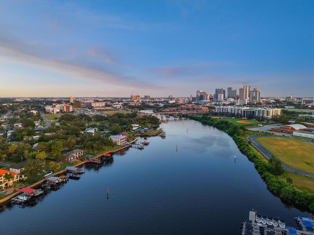 2402 North Ridgewood Avenue Tampa, FL 33602 - Photo 54 of 56