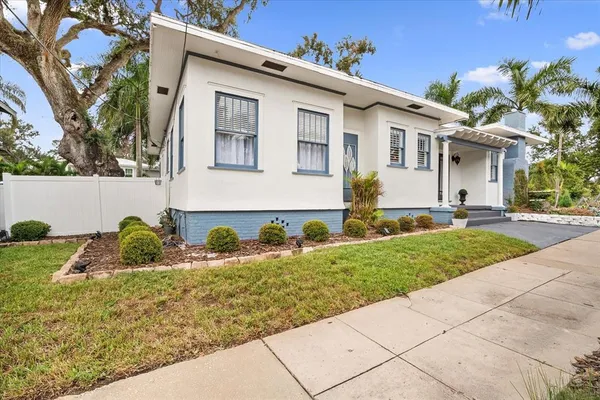 $1,782,000 | 2402 North Ridgewood Avenue, Tampa, FL 33602