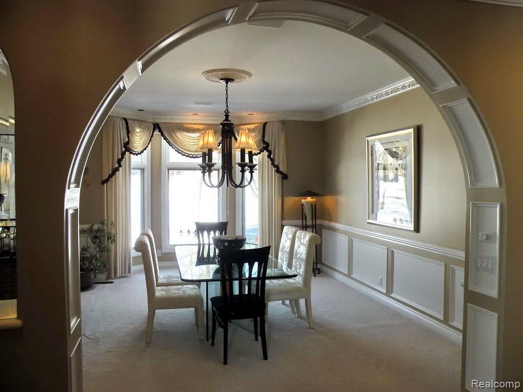 3975 Oak Pointe Court Rochester, MI 48306 - Photo 8 of 39 Dining Room