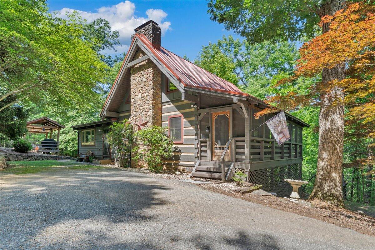 5750 Bandy Road Roanoke, VA 24014 - Photo 1 of 83 01-MIB00294