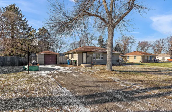 $2,000 | 7616 Xerxes Avenue South, Edina, MN 55423