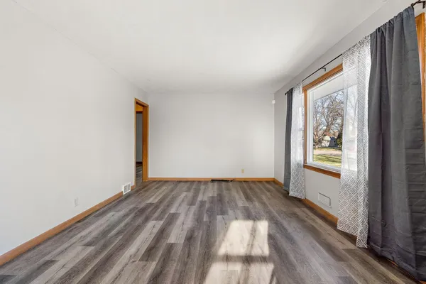 $2,000 | 7616 Xerxes Avenue South, Edina, MN 55423