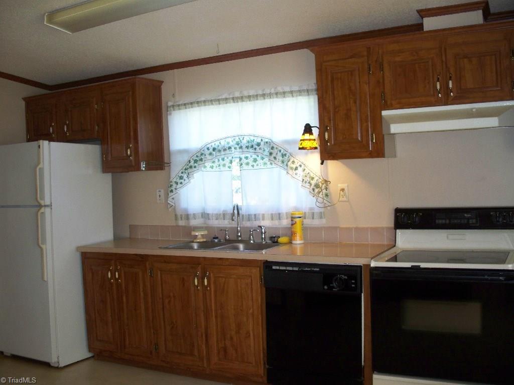 112 Roby's Road King, NC 27021 - Photo 2 of 13