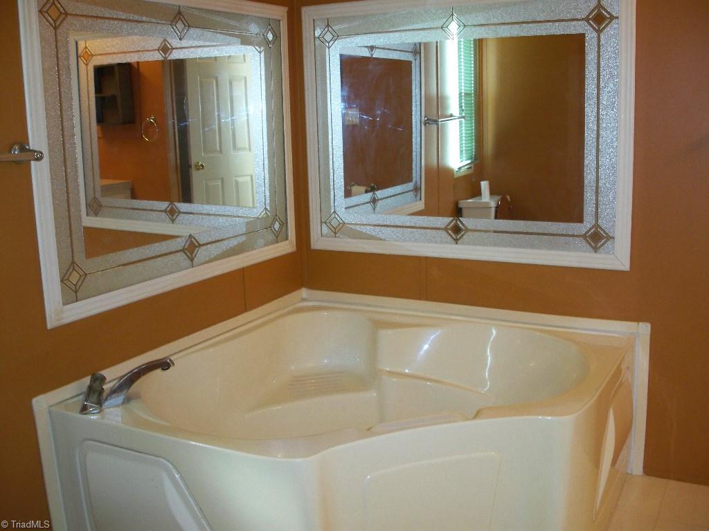 112 Roby's Road King, NC 27021 - Photo 6 of 13