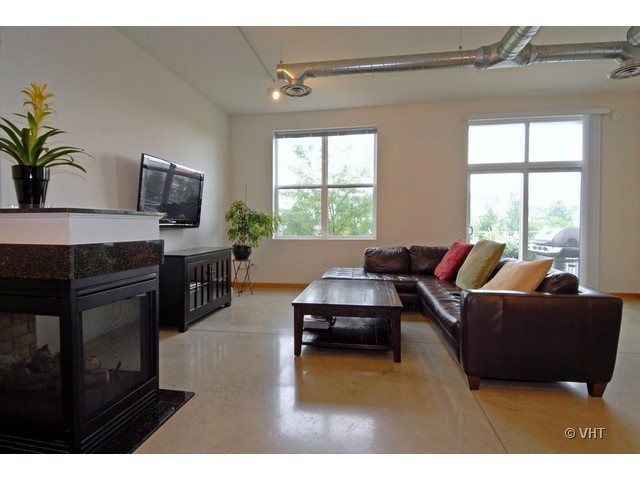 1694 Simms Street, Unit 1694 Aurora, IL 60504 - Photo 2 of 16