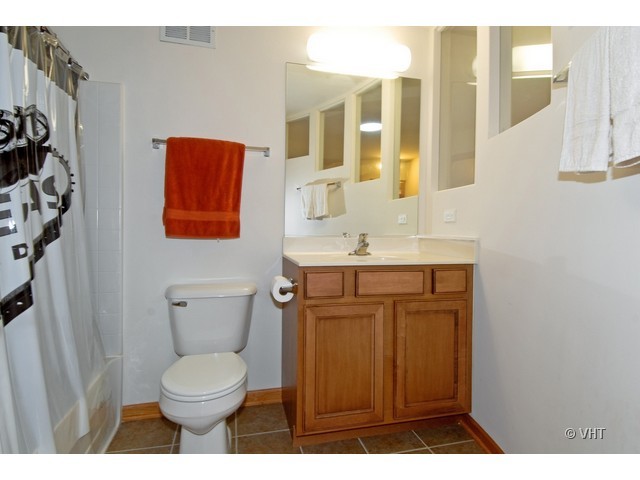 1694 Simms Street, Unit 1694 Aurora, IL 60504 - Photo 12 of 16