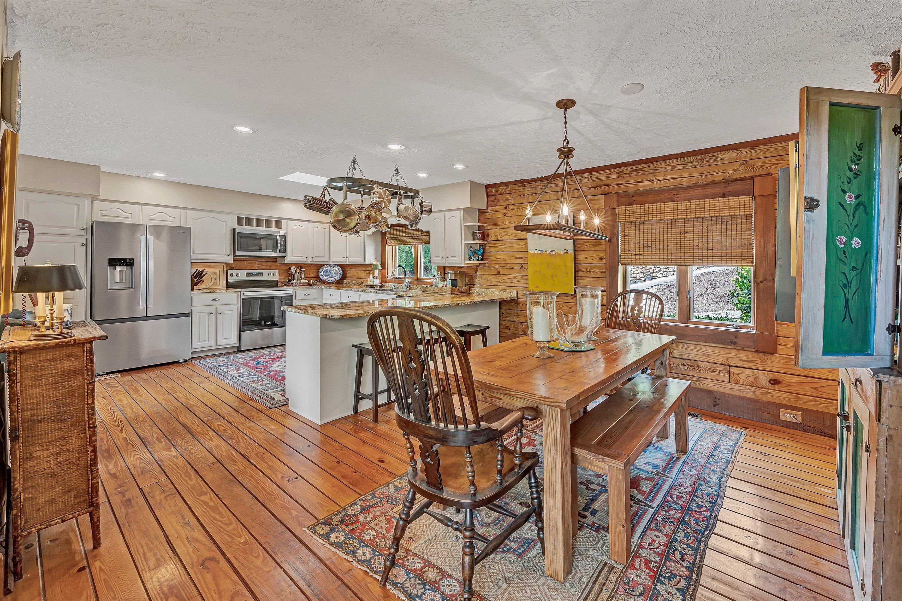 540 Lakeshore Terrace Road Hardy, VA 24101 - Photo 20 of 81 19-DSC00037