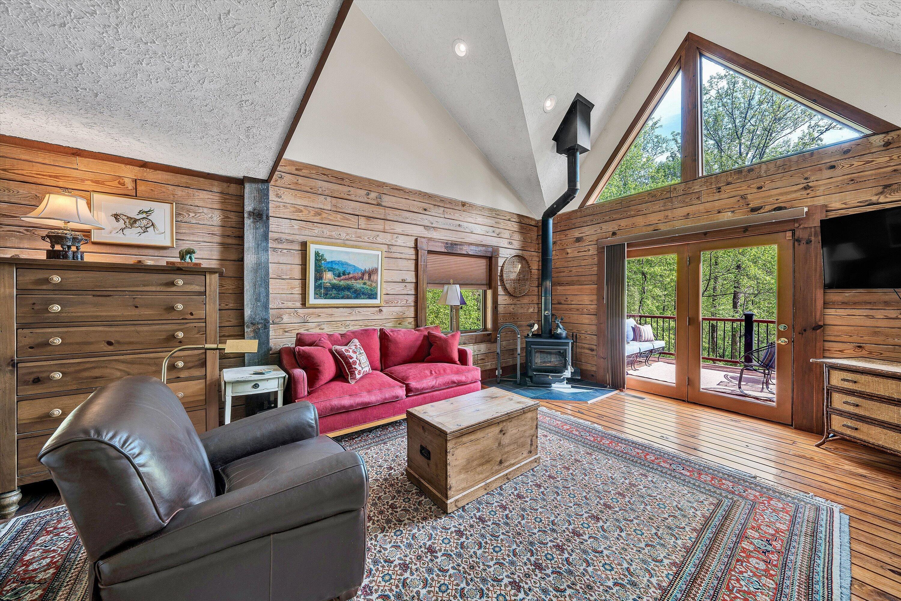 540 Lakeshore Terrace Road Hardy, VA 24101 - Photo 27 of 81 26-DSC00058