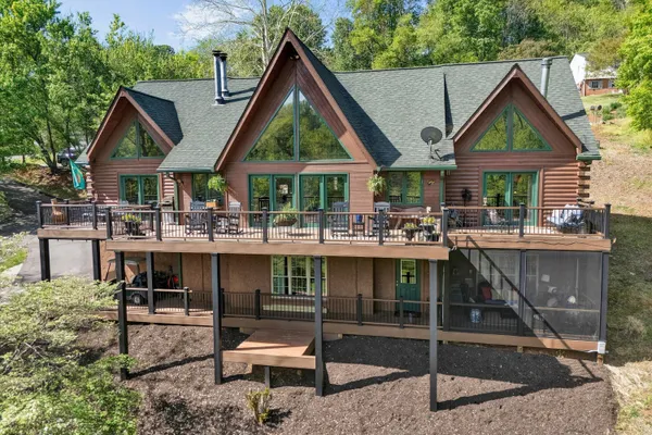 $975,000 | 540 Lakeshore Terrace Road, Hardy, VA 24101