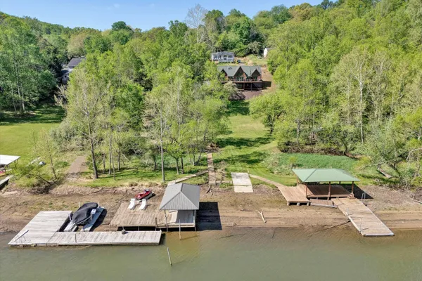 $975,000 | 540 Lakeshore Terrace Road, Hardy, VA 24101