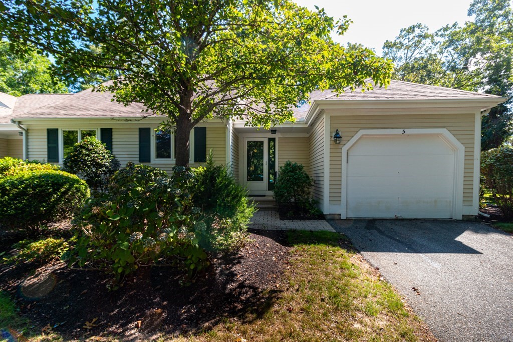 5 North Ridge Road, Unit 5 Mashpee, MA 02649 - Photo 2 of 34