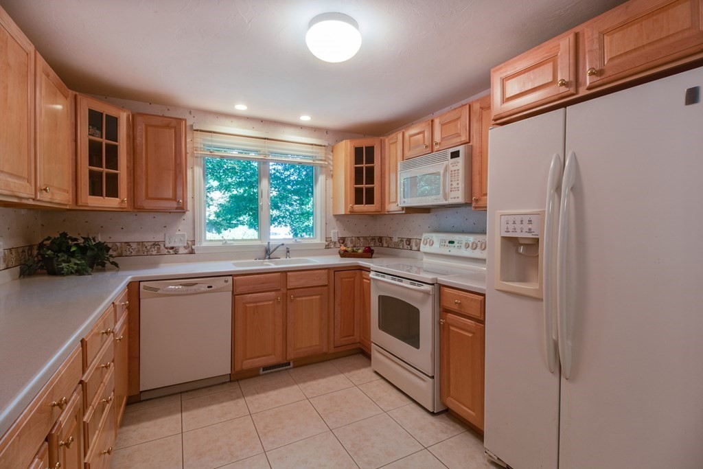5 North Ridge Road, Unit 5 Mashpee, MA 02649 - Photo 6 of 34