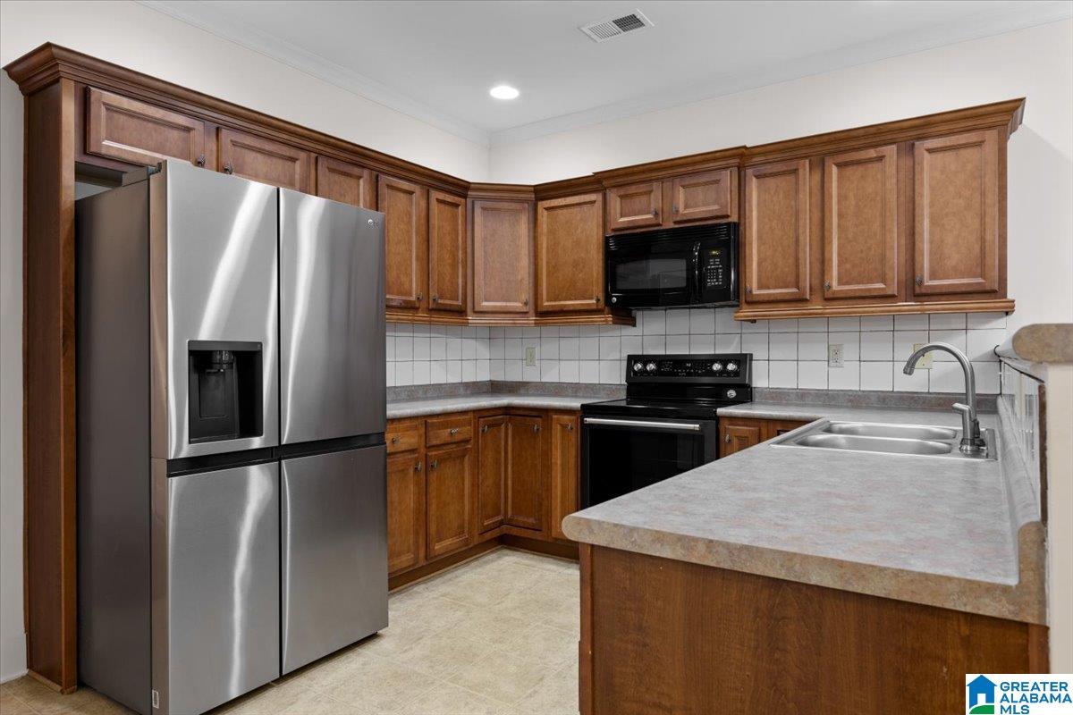 3957 Graham Drive Birmingham, AL 35210 - Photo 7 of 25