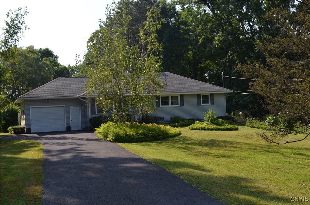 5414 Prescott Road Deerfield, NY 13502 - Photo 4 of 27