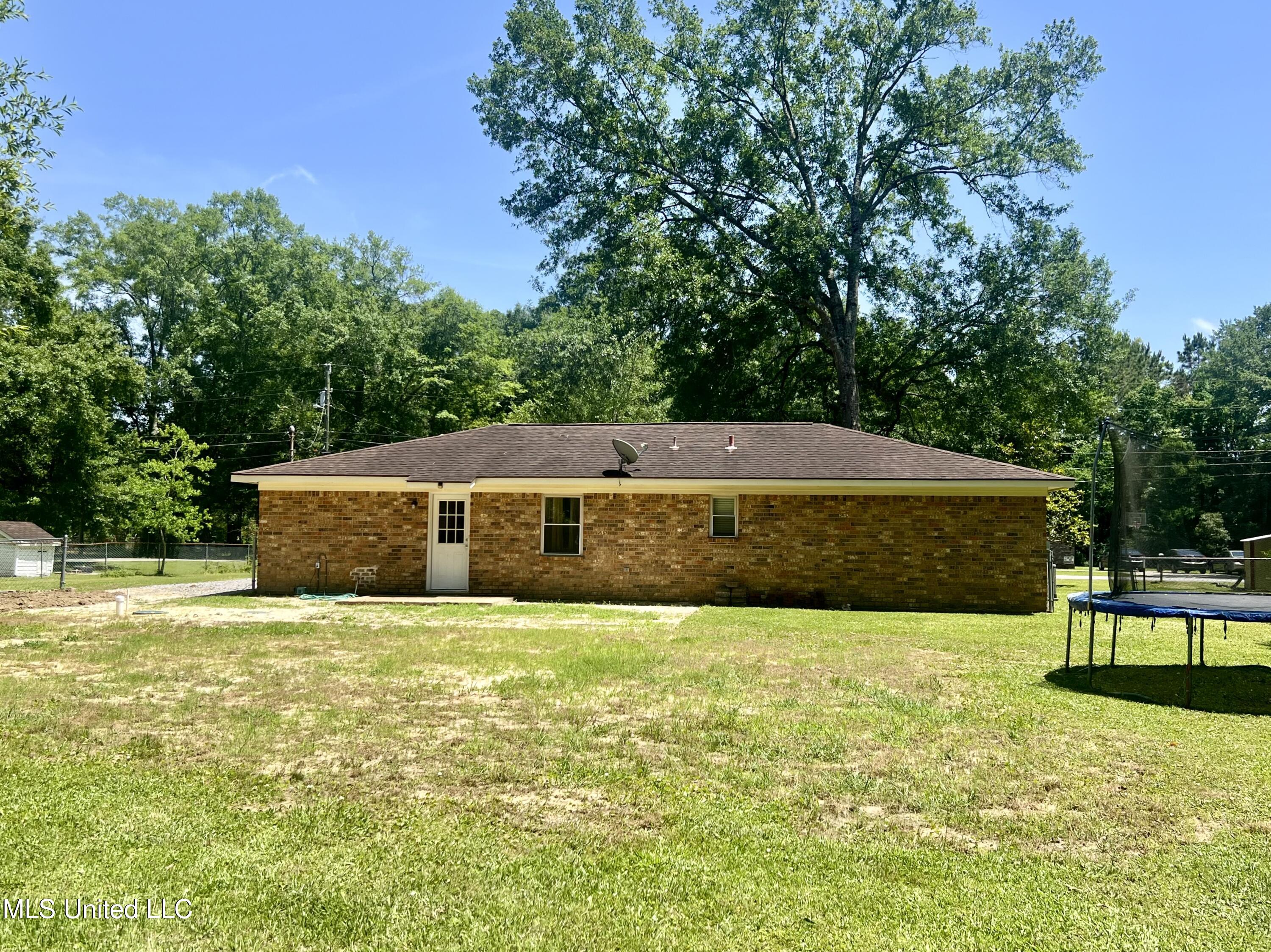 2621 Pintail Road Moss Point, MS 39562 - Photo 28 of 46 IMG_6928