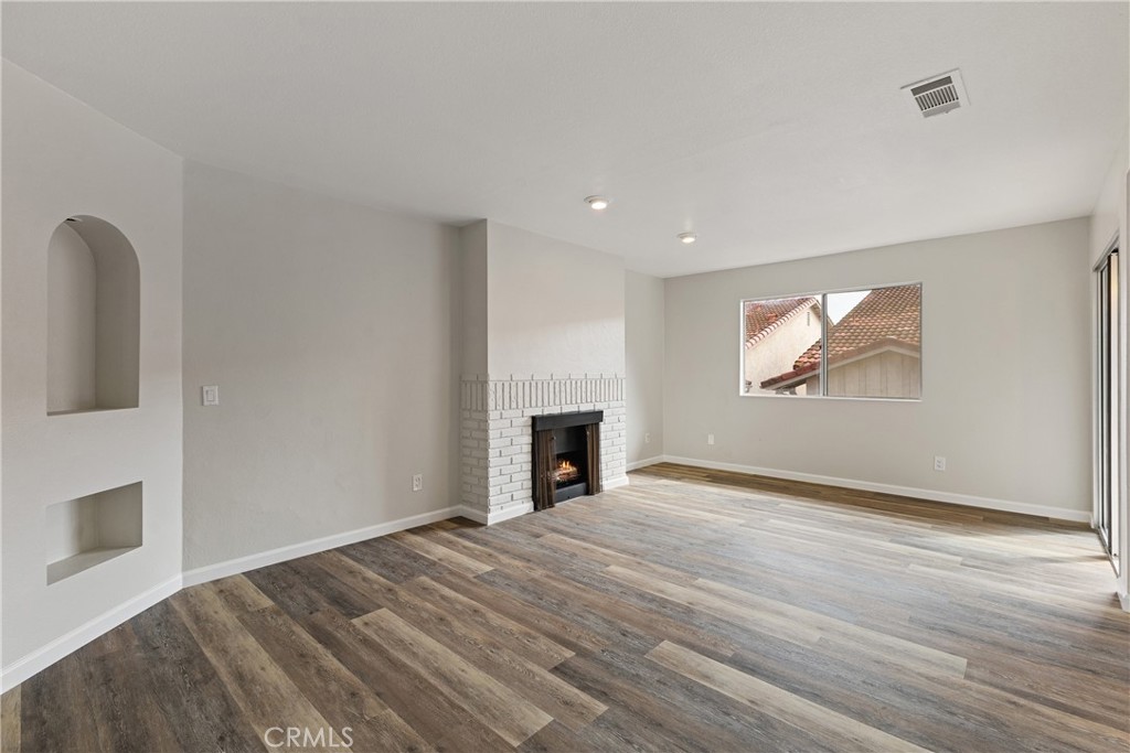 2352 Altisma Way, Unit 4 Carlsbad, CA 92009 - Photo 13 of 32