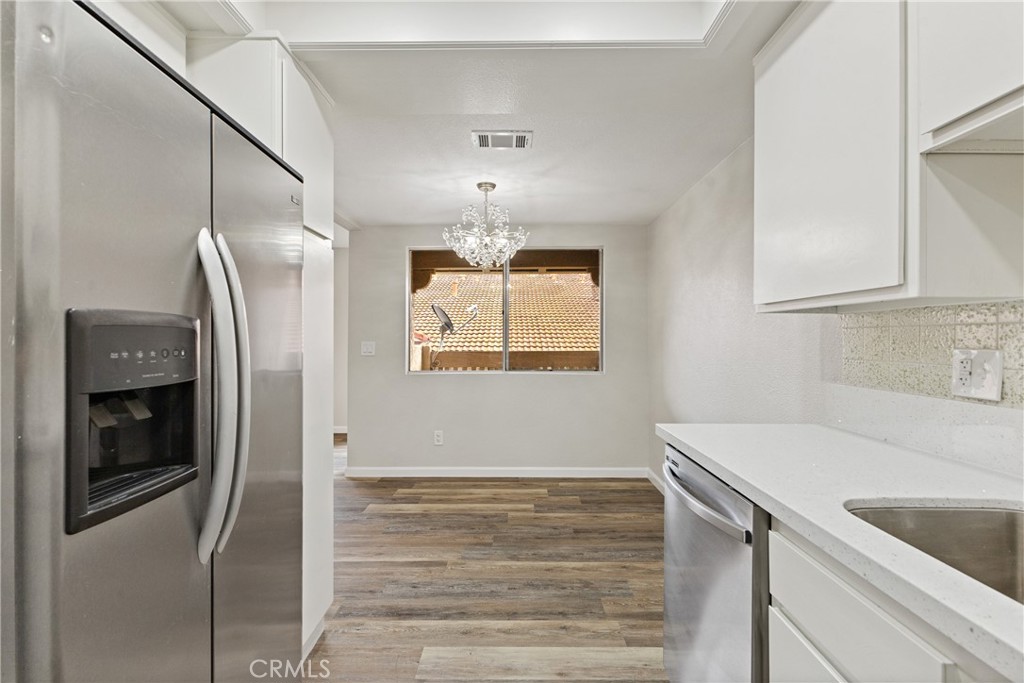 2352 Altisma Way, Unit 4 Carlsbad, CA 92009 - Photo 7 of 32