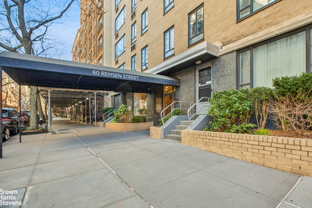 60 Remsen Street, Unit 10C Brooklyn, NY 11201 - Photo 15 of 17