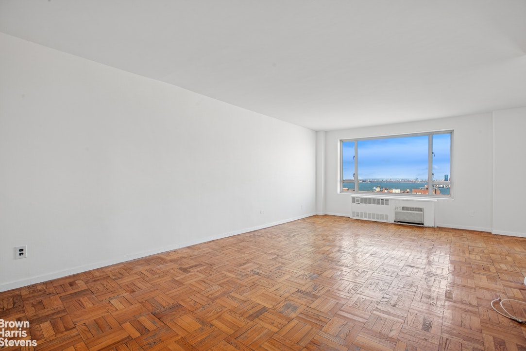 60 Remsen Street, Unit 10C Brooklyn, NY 11201 - Photo 6 of 17