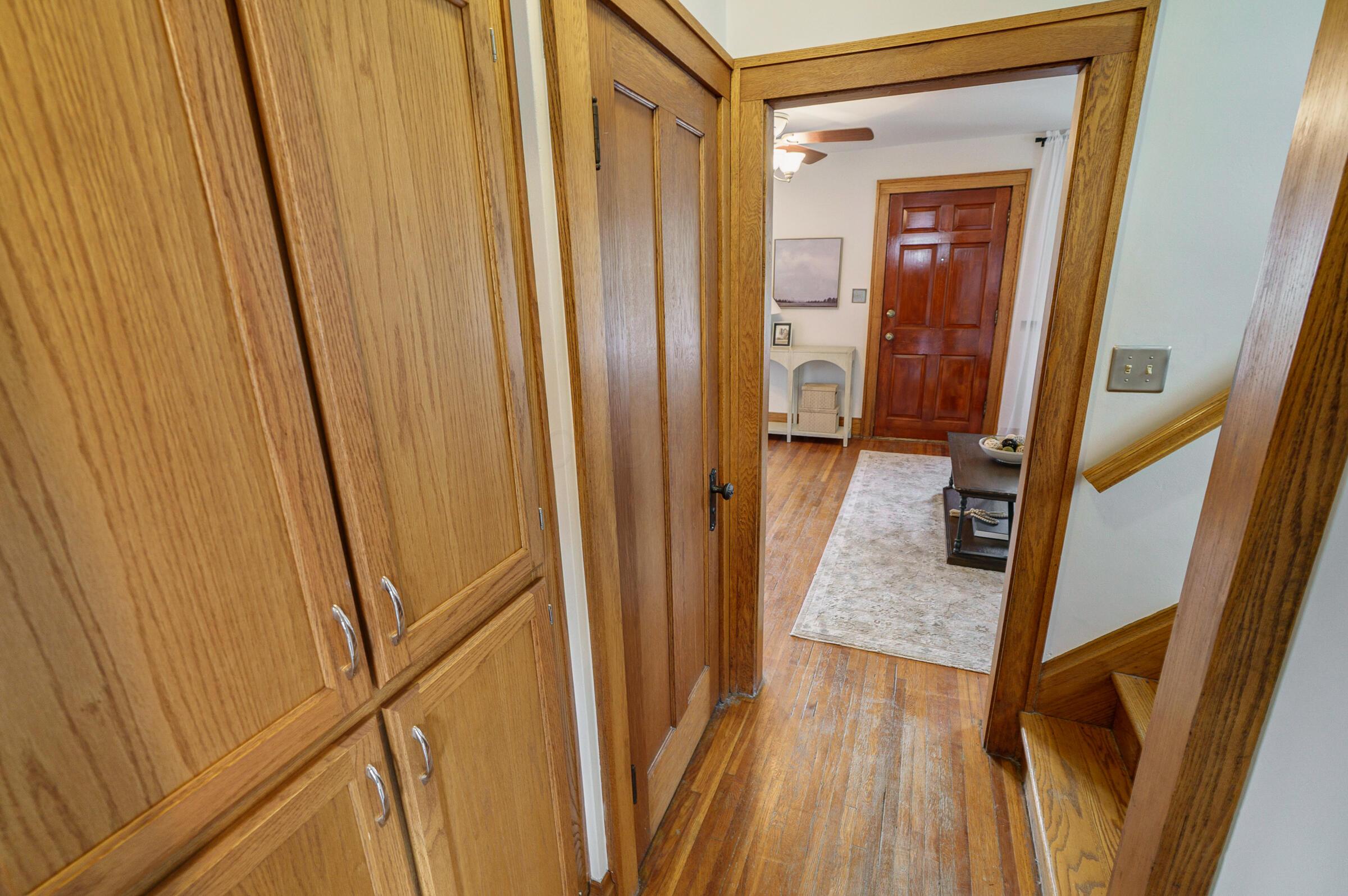 390 East Tulane Road Columbus, OH 43202 - Photo 16 of 38 390 e Tulane Rd-21