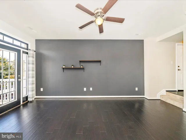 a view of a house with a big yard