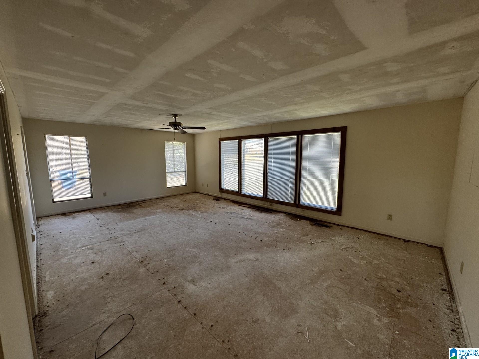 5040 South Shades Crest Road Helena, AL 35022 - Photo 9 of 20