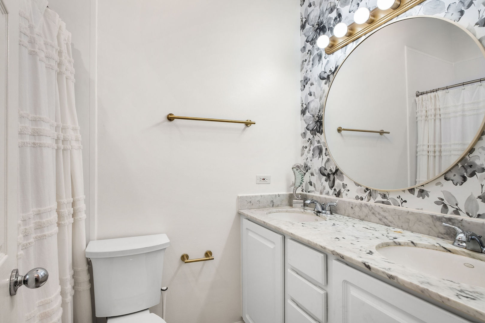 1529 West Montana Street, Unit 2 Chicago, IL 60614 - Photo 24 of 32 a bathroom with a sink and mirror with toilet