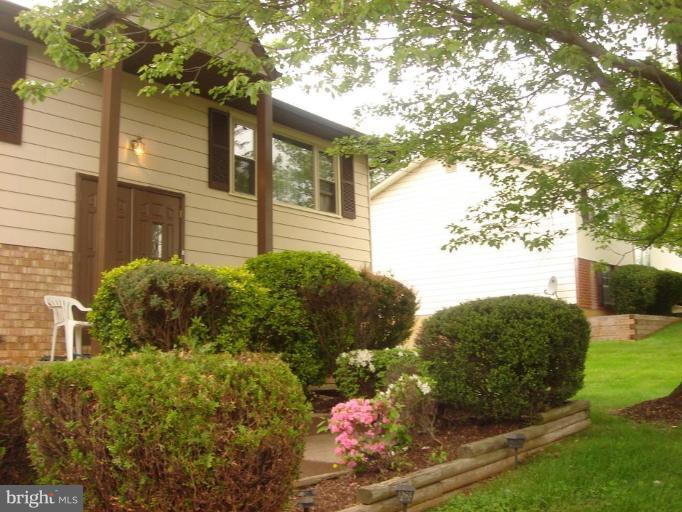 4018 Winlee Road Randallstown, MD 21133 - Photo 1 of 5 a view of a back yard
