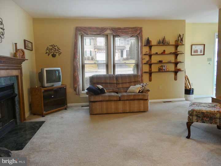 120 Spring Mt Road Schwenksville, PA 19473 - Photo 3 of 19 Gallery Image 3