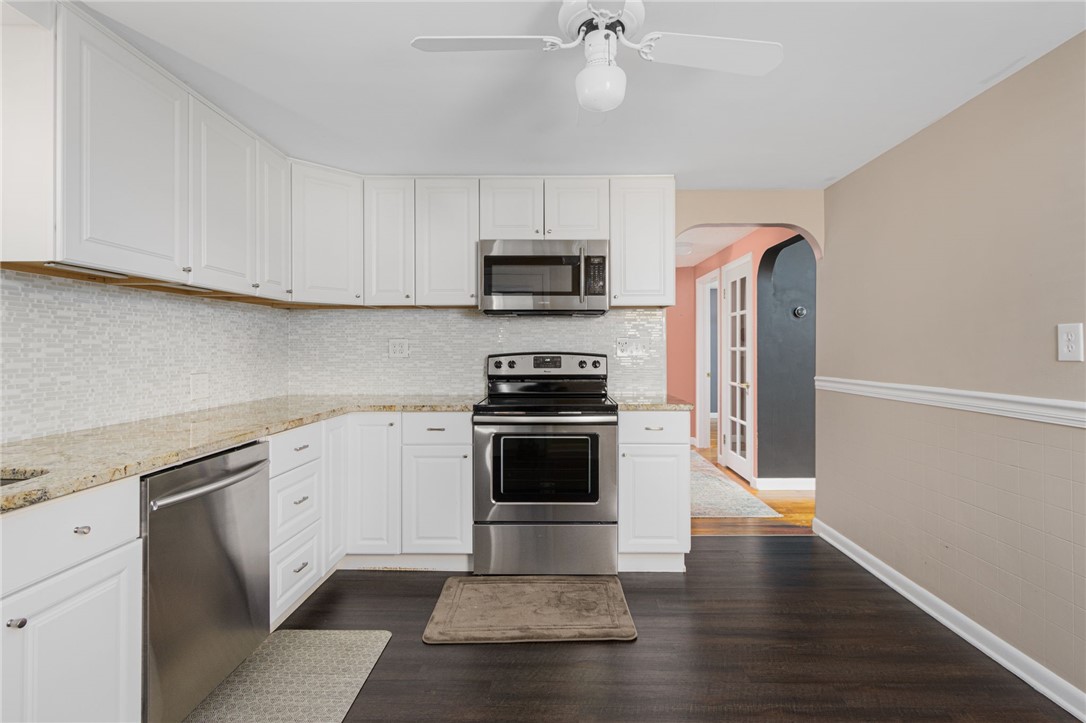 39 Gloria Street Pawtucket, RI 02861 - Photo 5 of 23