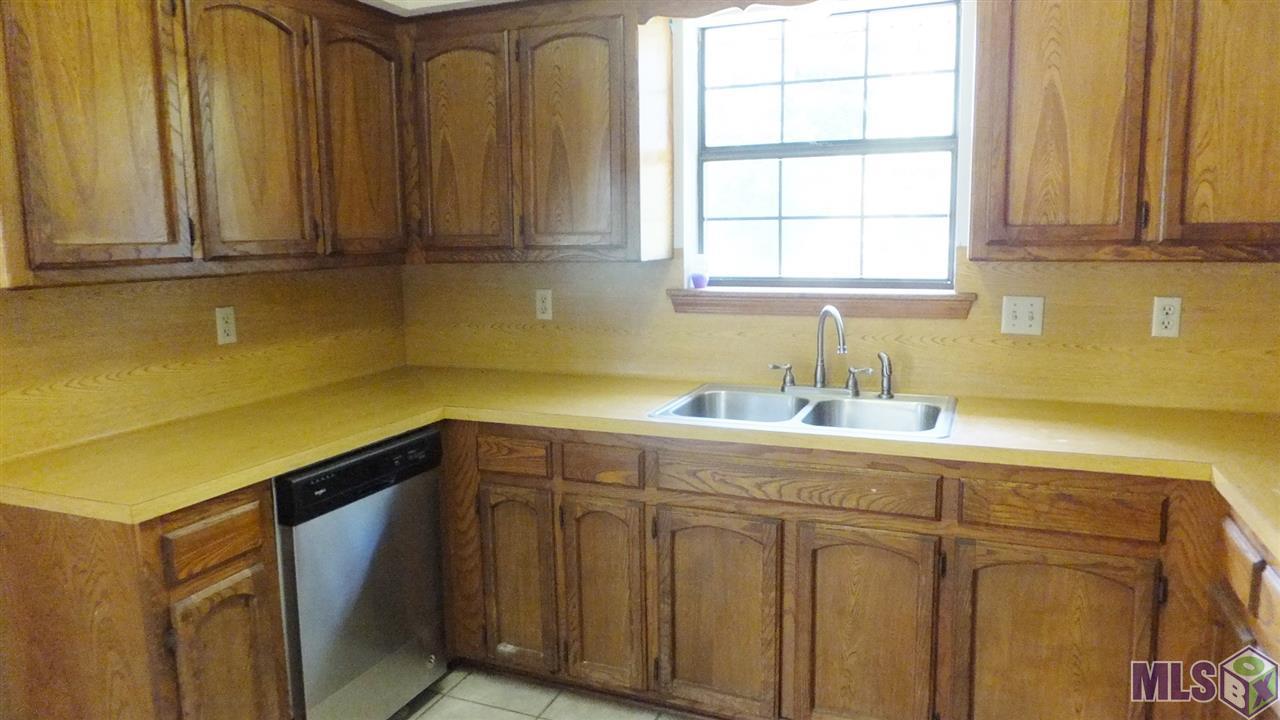 17476 Summerfield Road Prairieville, LA 70769 - Photo 6 of 22 Gallery Image 6