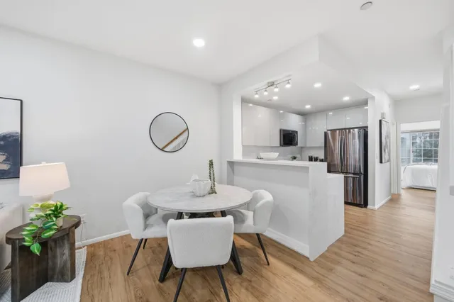 $1,249,000 | 968 Belmont Terrace, Unit 1, Sunnyvale, CA 94086