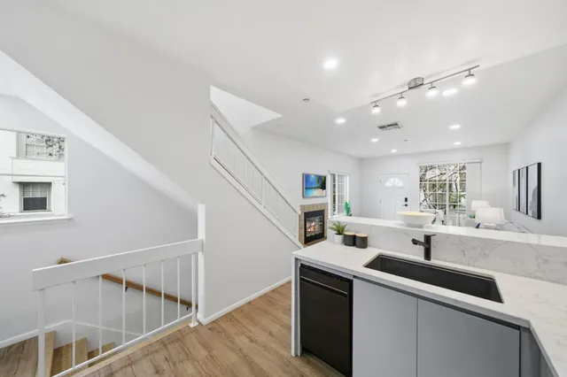 $1,249,000 | 968 Belmont Terrace, Unit 1, Sunnyvale, CA 94086