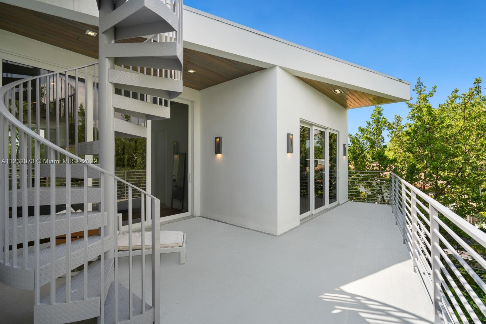 4610 Alton Road Miami Beach, FL 33140 - Photo 26 of 38 a view of balcony