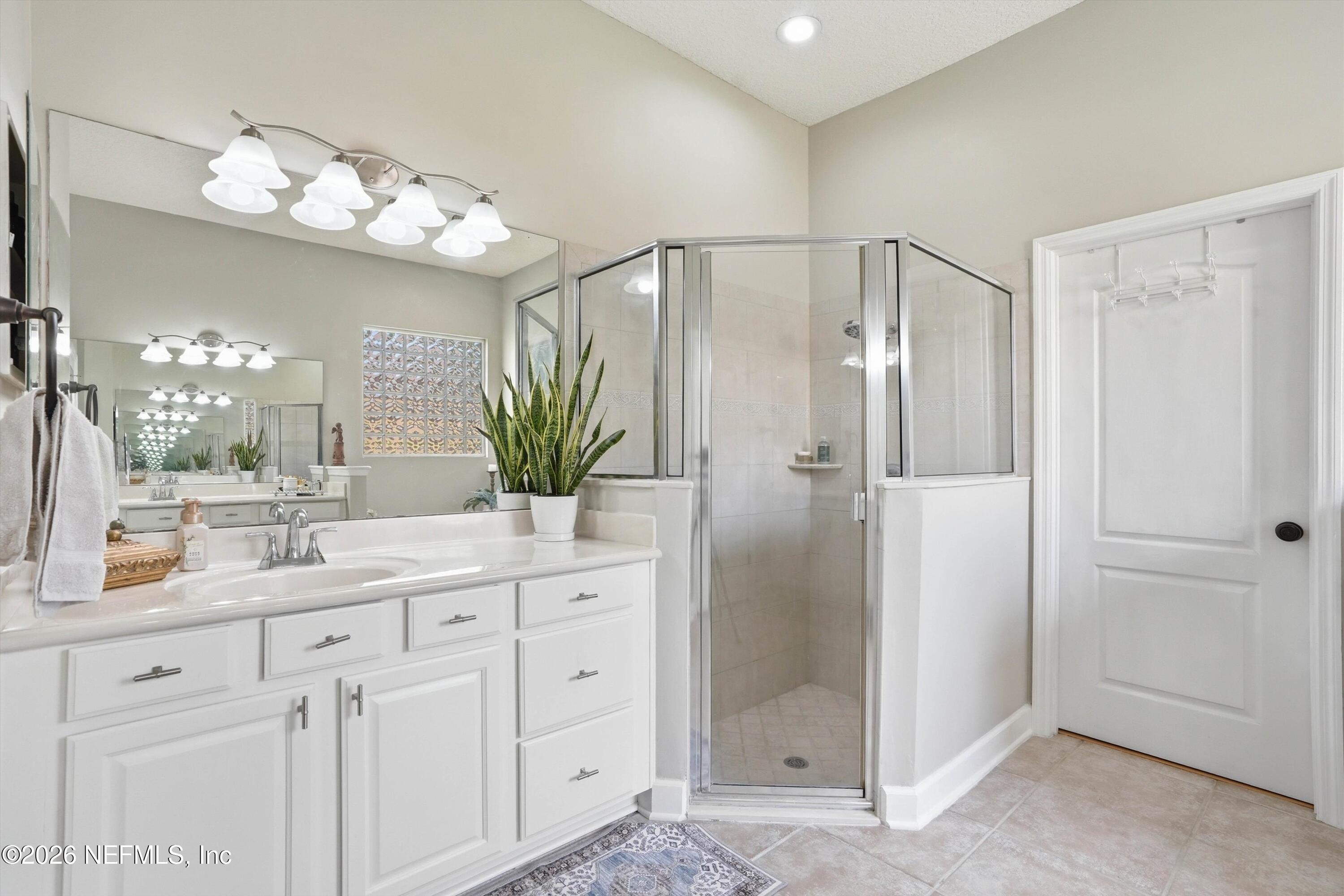 6142 Kissengen Springs Court Jacksonville, FL 32258 - Photo 23 of 57 Primary Bathroom