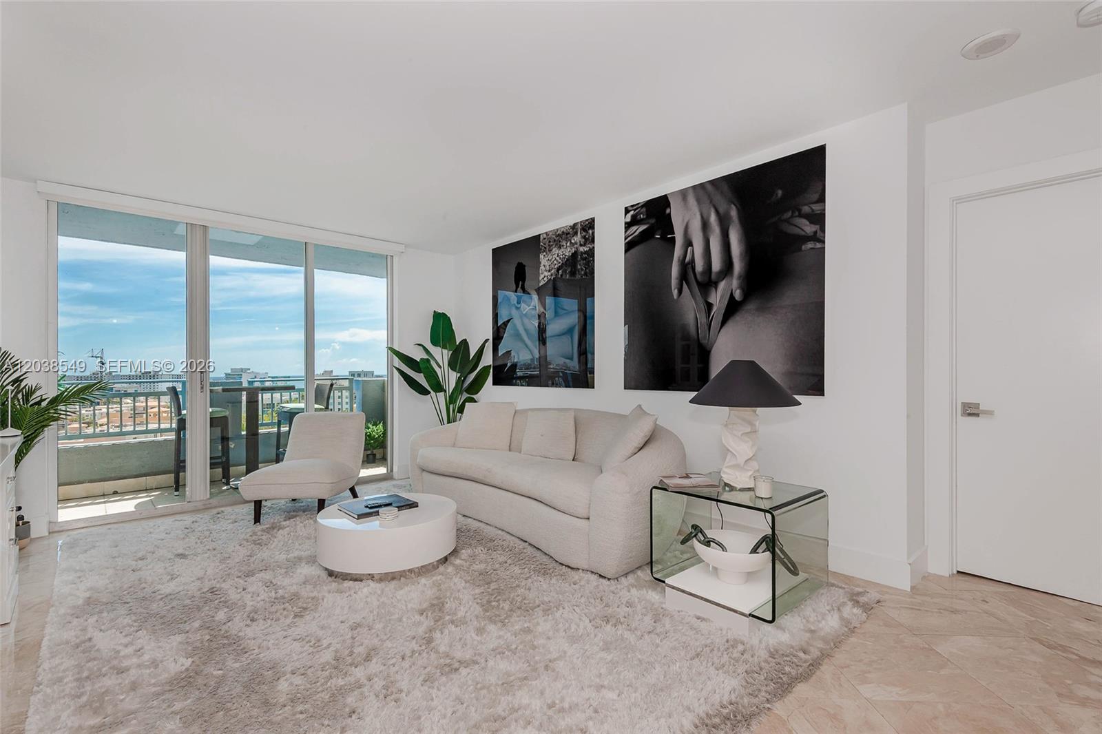 90 Alton Road, Unit 1109 Miami Beach, FL 33139 - Photo 5 of 28