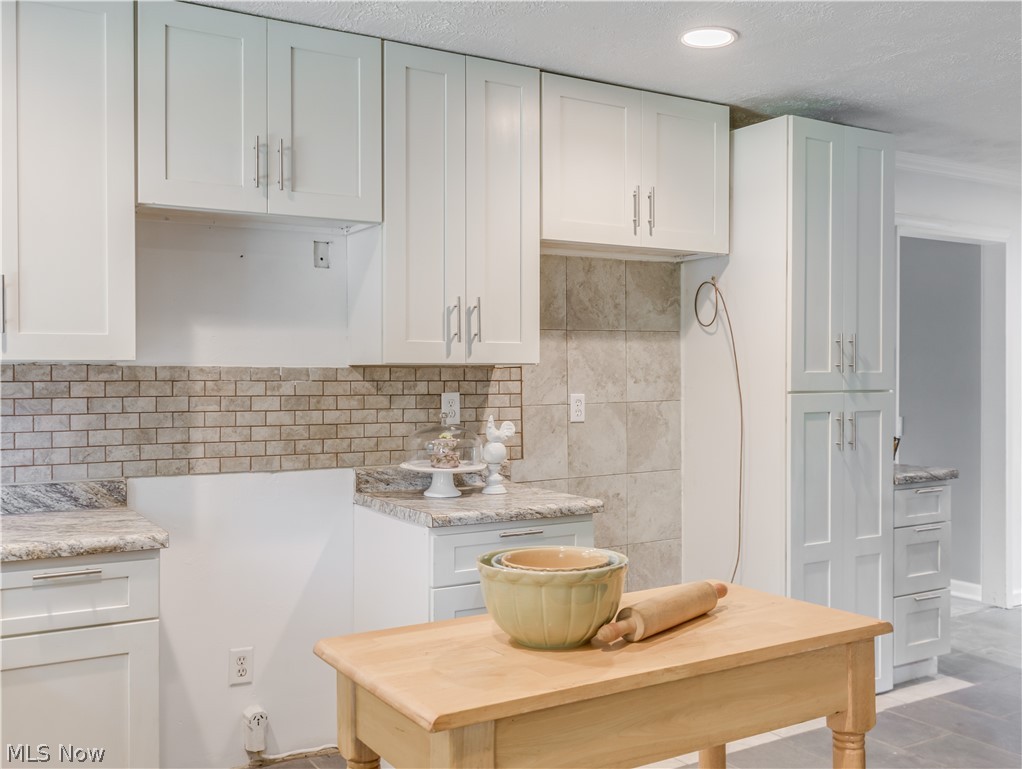 3581 Merrilyn Road Ravenna, OH 44266 - Photo 9 of 29 Gallery Image 9