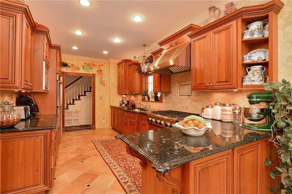 8317 Colonial Road Brooklyn, NY 11209 - Photo 8 of 21