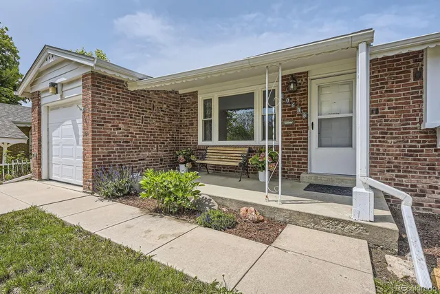 $499,999 | 10633 East 6th Place, Aurora, CO 80010